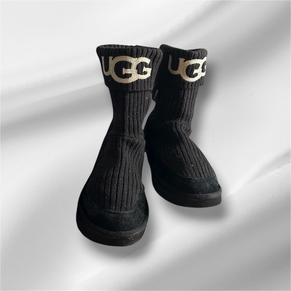 UGG Knitted logo boots